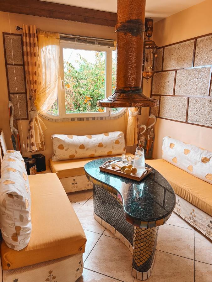 Apartment With Huge Deck Nestled In Marvelous Gardens - Nidos ลาโอโรตาวา ภายนอก รูปภาพ