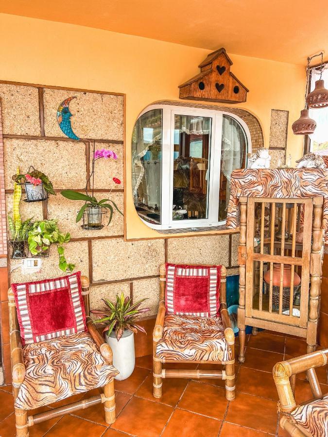 Apartment With Huge Deck Nestled In Marvelous Gardens - Nidos ลาโอโรตาวา ภายนอก รูปภาพ